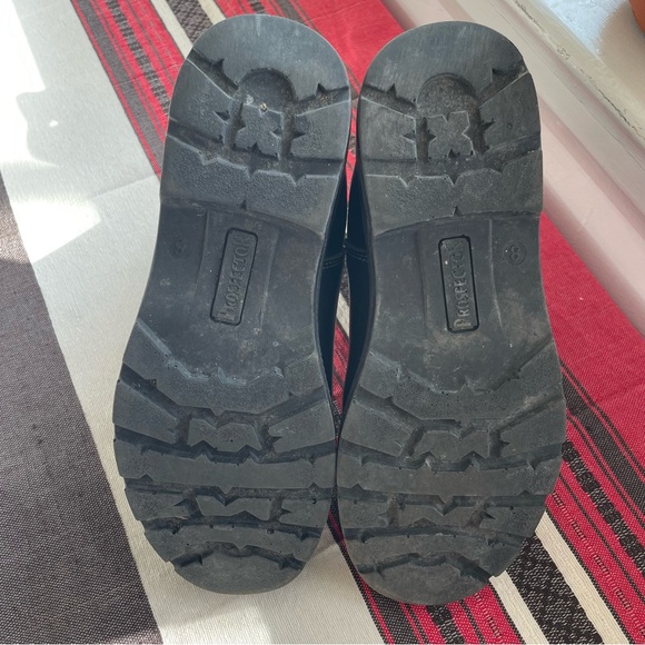 3M Thinsulate Black Leather Boots - Picture 4 of 7